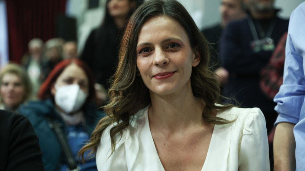 «Μπορούμε, επειδή οφείλουμε»